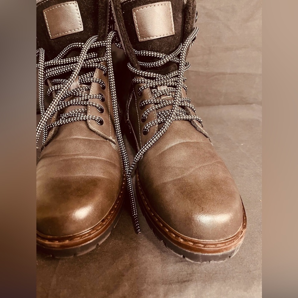 Men's grey Leather Boots